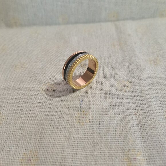 Boucheron Quatre Classique Ring - Picture 6 of 7